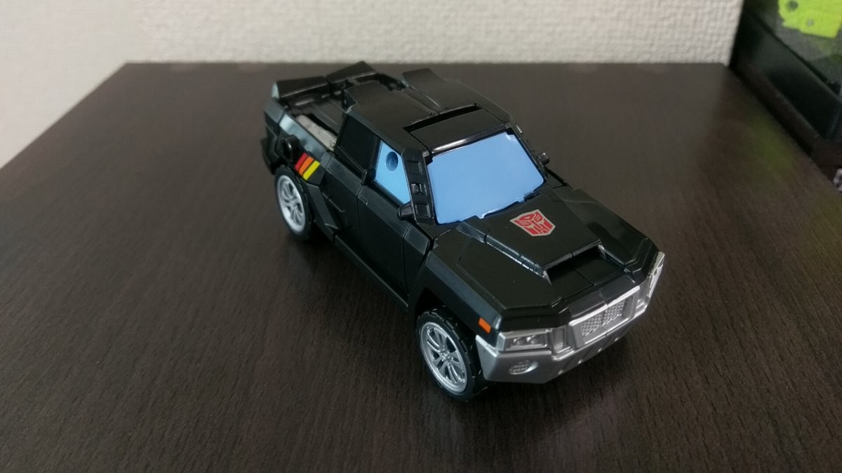 Transformers News: More In Hand and Comparison Images of Takara Unite Warriors UW-EX Lynx Master Transformers News: More In Hand and Comparison Images of Takara Unite Warriors UW-EX Lynx Master