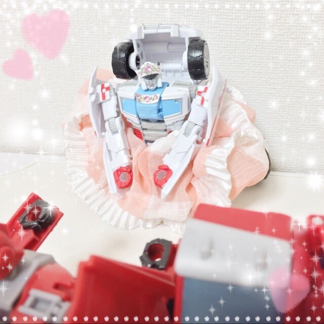 Transformers News: More In Hand and Comparison Images of Takara Unite Warriors UW-EX Lynx Master Transformers News: More In Hand and Comparison Images of Takara Unite Warriors UW-EX Lynx Master