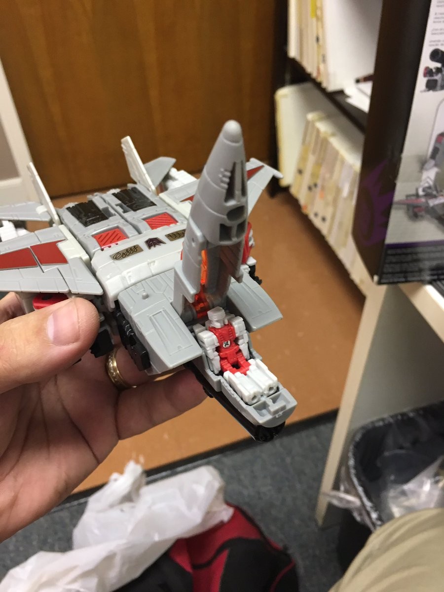 Transformers News: In Hand Images of Titans Return Wave 3 Legends and Voyagers with Titan Master Interactivity