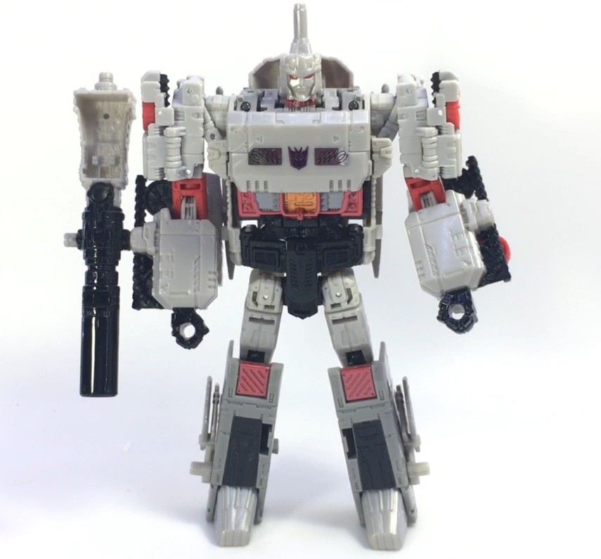 Transformers News: In Hand Images of Titans Return Wave 3 Legends and Voyagers with Titan Master Interactivity