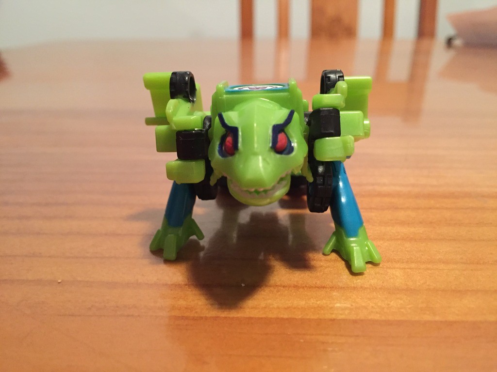 Transformers News: Pictorial Reviews of New Legion Starscream and Springload from Robots in Disguise