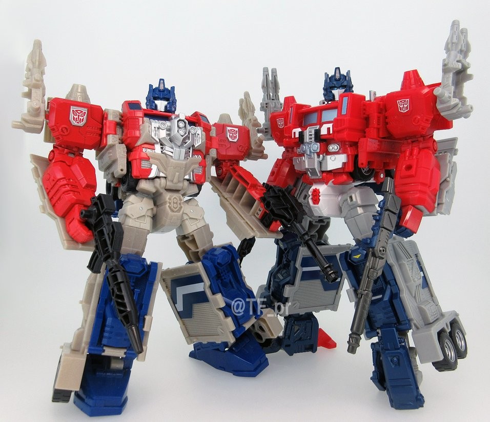 Transformers News: New Images Takara Tomy Transformers Legends LG35 Super Ginrai and LG40 Astrotrain