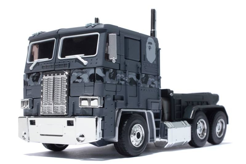 Transformers News: TakaraTomy Transformers Masterpiece MP-10K Convoy BAPE Black Camo Version Transformers News: TakaraTomy Transformers Masterpiece MP-10K Convoy BAPE Black Camo Version