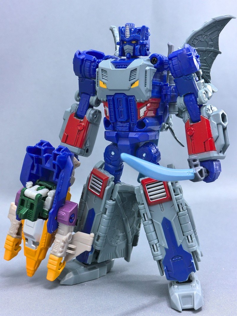 Transformers News: In-Hand Images of e-Hobby Exclusive Combobat
