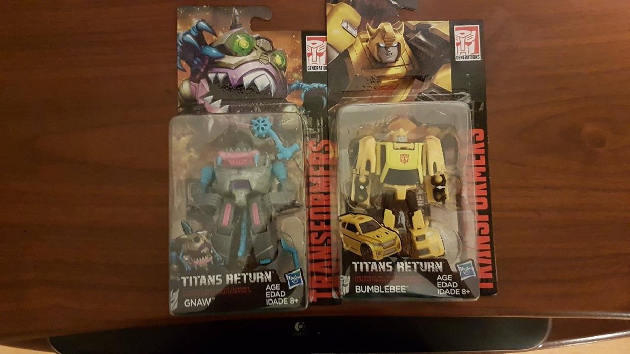 Transformers News: Titans Return Leader Class Sixshot and Legends Class Bumblebee and Gnaw Spotted at Canadian Retail Transformers News: Titans Return Leader Class Sixshot and Legends Class Bumblebee and Gnaw Spotted at Canadian Retail