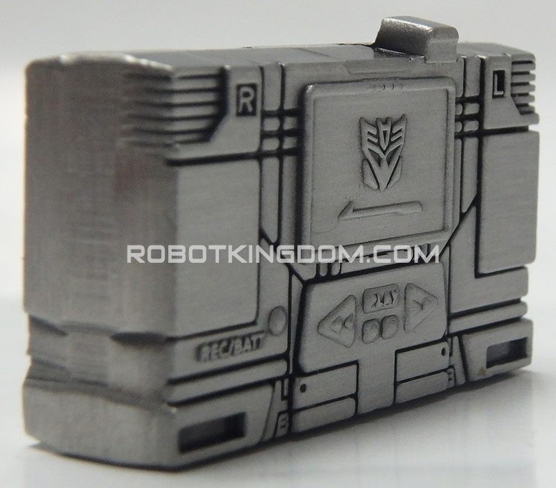 Transformers News: Images of Die Cast Bonus Figure for Hasbro Rerelease of Masterpiece Soundwave Transformers News: Images of Die Cast Bonus Figure for Hasbro Rerelease of Masterpiece Soundwave