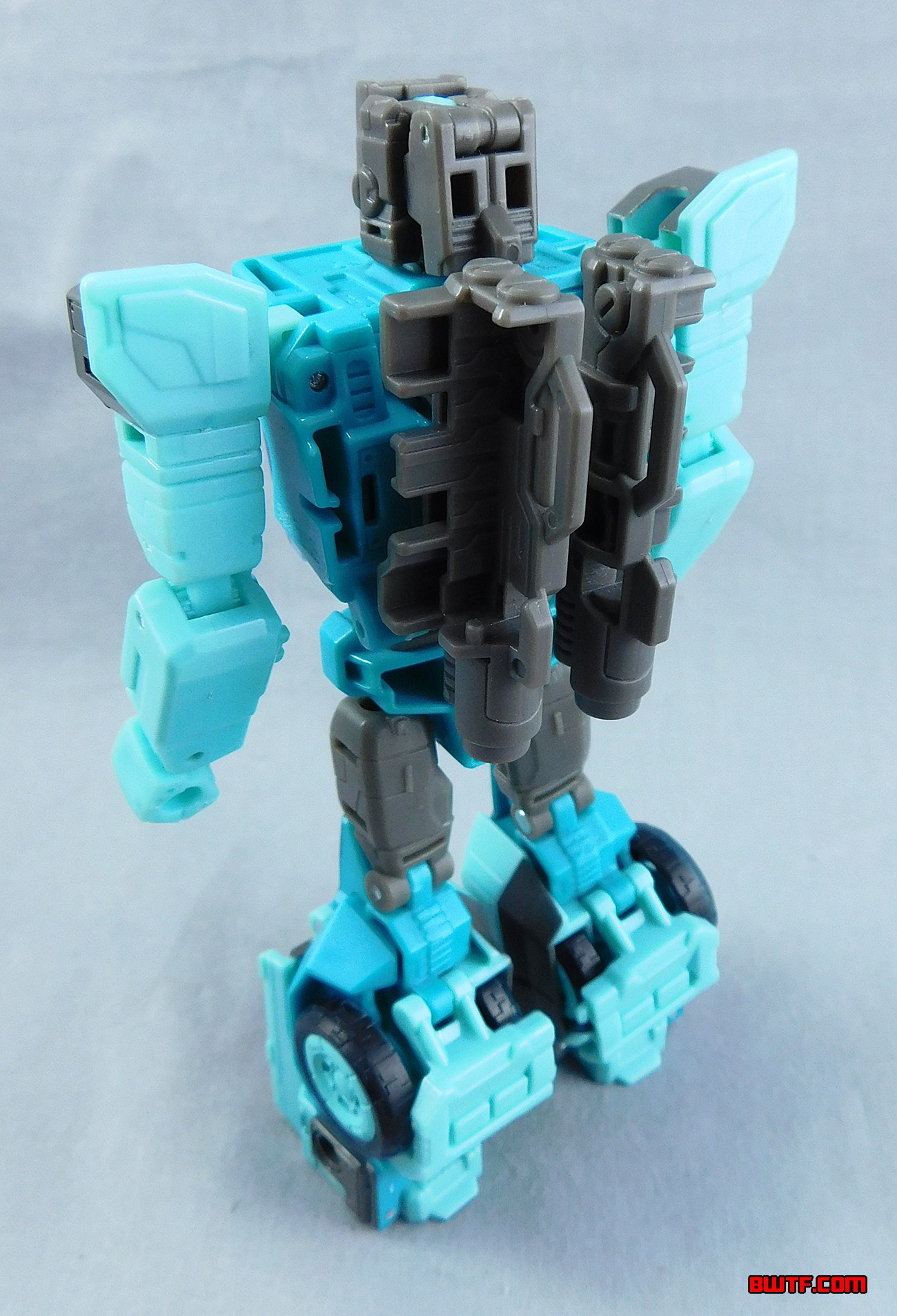 Transformers News: In-Hand Images of Transformers Titans Return Kup with Flintlock