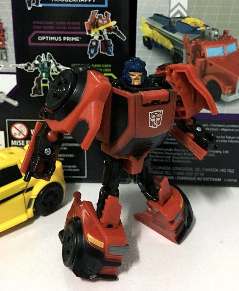 Transformers News: In-Hand Images of Transformers Titans Return Legends Roadburn