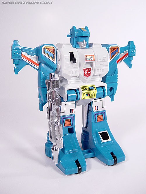 Transformers News: New In Hand Photos of Titans Return Krok, Topspin, Quake, Roadburn and More Transformers News: New In Hand Photos of Titans Return Krok, Topspin, Quake, Roadburn and More