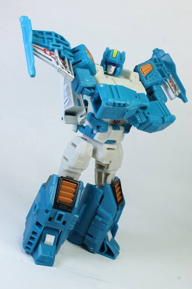 Transformers News: New In Hand Photos of Titans Return Krok, Topspin, Quake, Roadburn and More Transformers News: New In Hand Photos of Titans Return Krok, Topspin, Quake, Roadburn and More
