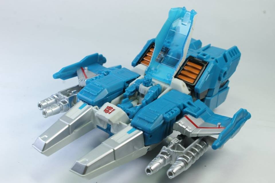 Transformers News: New In Hand Photos of Titans Return Krok, Topspin, Quake, Roadburn and More Transformers News: New In Hand Photos of Titans Return Krok, Topspin, Quake, Roadburn and More