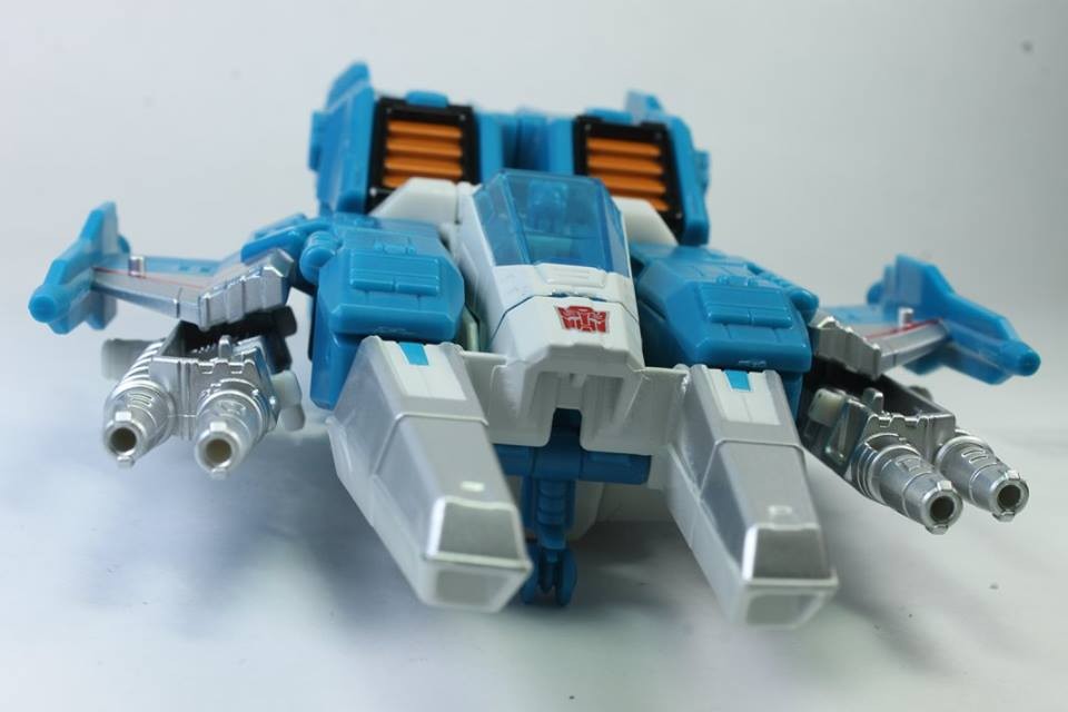 Transformers News: New In Hand Photos of Titans Return Krok, Topspin, Quake, Roadburn and More Transformers News: New In Hand Photos of Titans Return Krok, Topspin, Quake, Roadburn and More