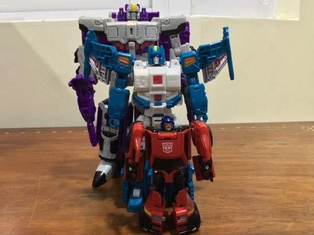 Transformers News: New In Hand Photos of Titans Return Krok, Topspin, Quake, Roadburn and More Transformers News: New In Hand Photos of Titans Return Krok, Topspin, Quake, Roadburn and More