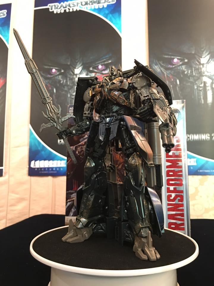 Transformers News: Leader Class Transformers: The Last Knight Shadow Spark Optimus Prime and Bumblebee Masterpiece