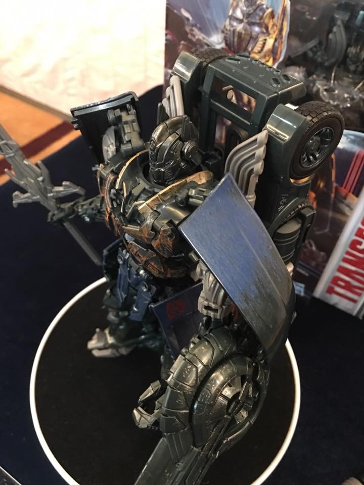 Transformers News: Leader Class Transformers: The Last Knight Shadow Spark Optimus Prime and Bumblebee Masterpiece