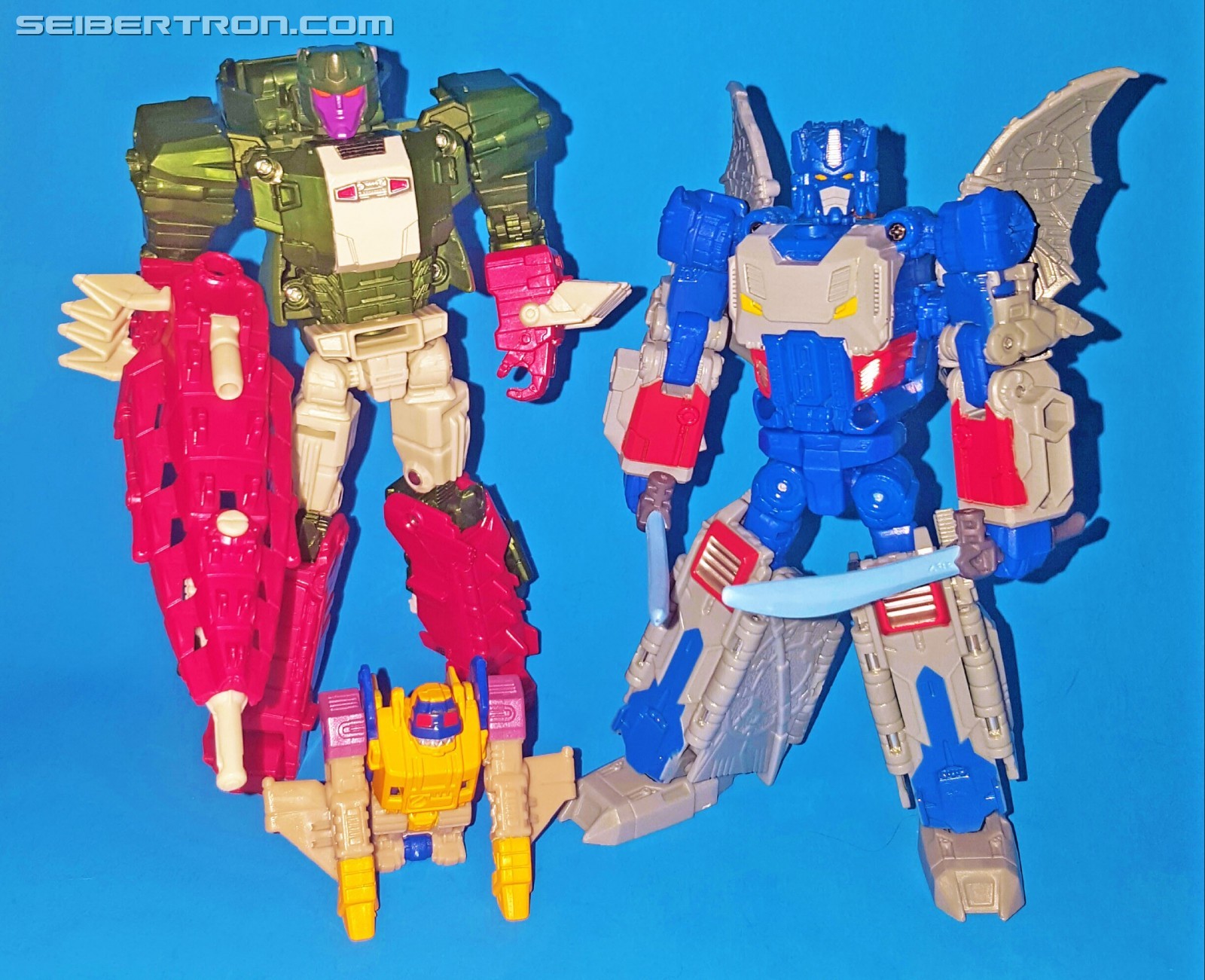 Transformers News: na na na na na Bat-Prime! Seibertron User Review - E-Hobby LE-EX Convobat Transformers News: na na na na na Bat-Prime! Seibertron User Review - E-Hobby LE-EX Convobat