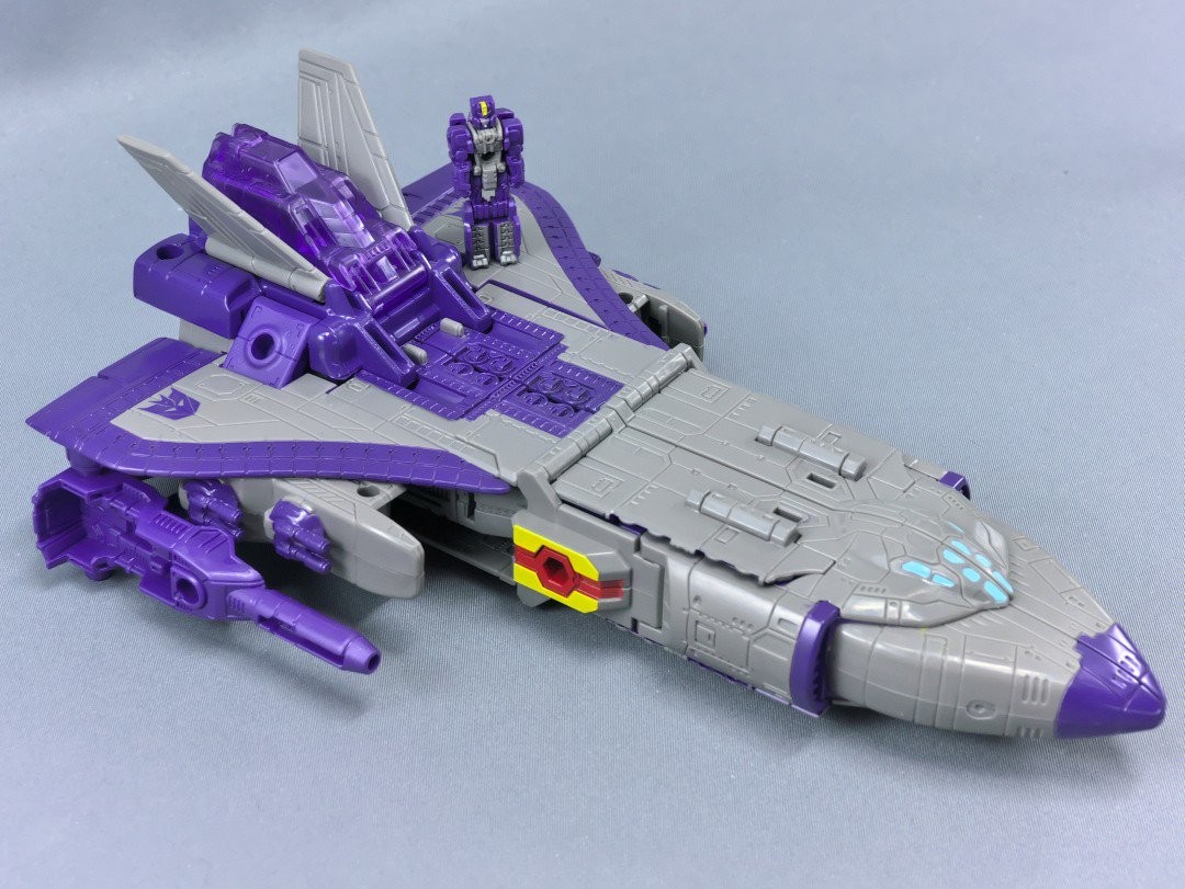 Transformers News: In-Hand Images of Takara Tomy Transformers Legends LG40 Astrotrain