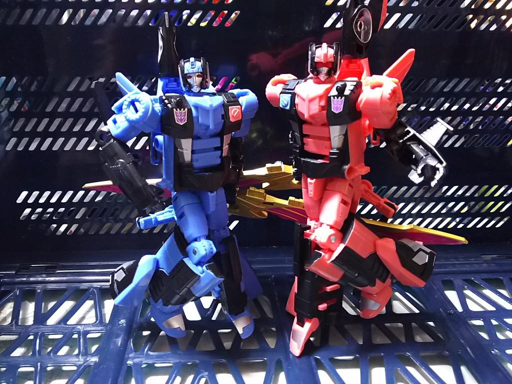 Transformers News: More In Hand Images of Takara Unite Warriors Megatronia with Closeups, Box and Chest Options