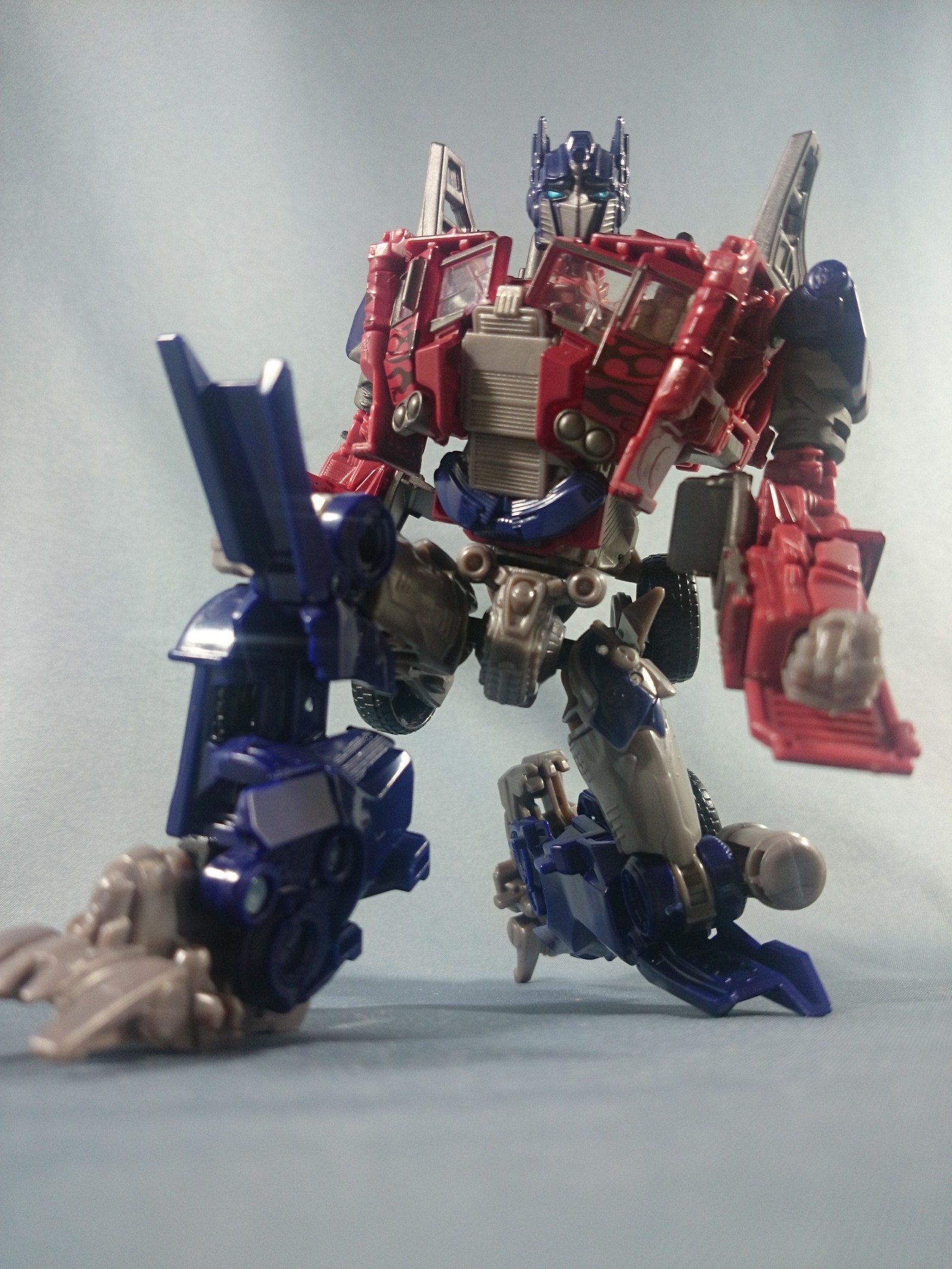 Transformers News: In Hand Images of Optimus, Megatron, Shockwave and Bumblebee from 10th Anniversary Movie The Best Transformers News: In Hand Images of Optimus, Megatron, Shockwave and Bumblebee from 10th Anniversary Movie The Best
