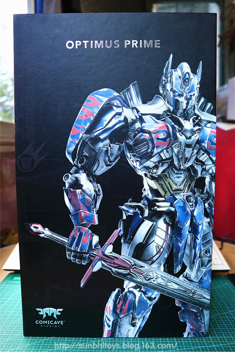 Transformers News: In-Hand Photos of Comicave AoE Optimus Prime Transformers News: In-Hand Photos of Comicave AoE Optimus Prime