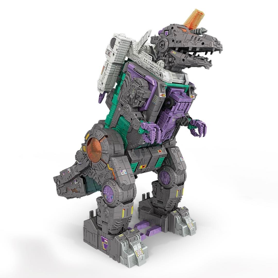 Transformers News: New Images of Titans Return Trypticon Showing Alt Modes, Full-Titl and Titan Master Wipe Out Transformers News: New Images of Titans Return Trypticon Showing Alt Modes, Full-Titl and Titan Master Wipe Out