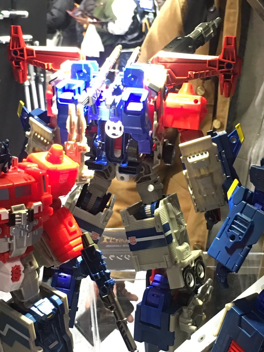 Transformers News: Wonderfest 2017 - New Images of Takara Tomy Transformers Godbomber #TF?????17w Transformers News: Wonderfest 2017 - New Images of Takara Tomy Transformers Godbomber #TF?????17w