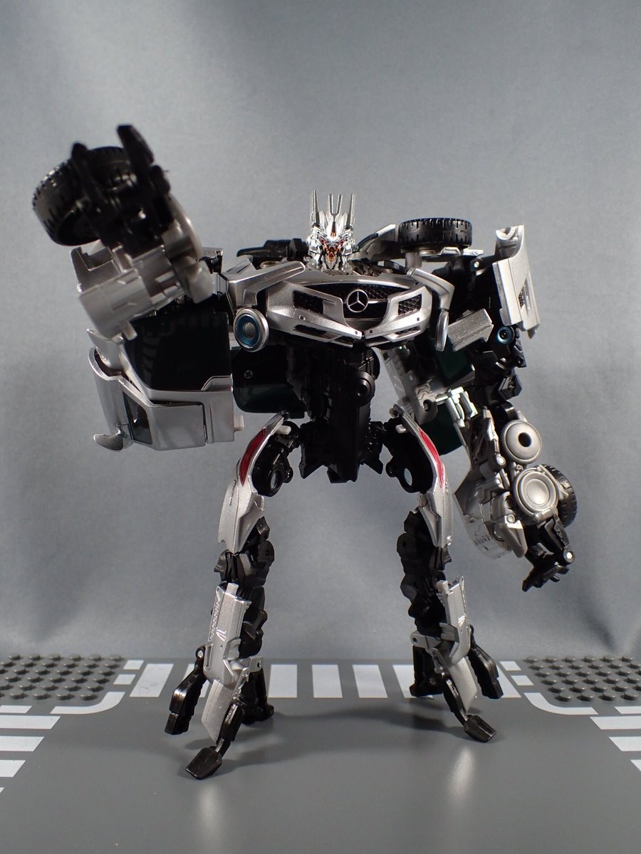 Transformers News: Top 5 Nicest Licensed Car Modes Among Transformers Toys