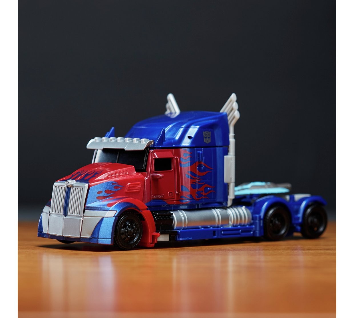 Transformers News: New Images and Listings for Voyager & 1 Step Megatron, and More Transformers: The Last Knight Toys Transformers News: New Images and Listings for Voyager & 1 Step Megatron, and More Transformers: The Last Knight Toys