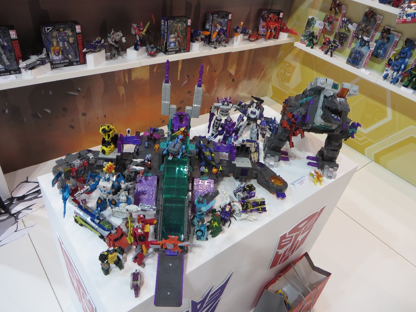 Transformers News: Pictures from the 2017 Australia Toy Fair with Transformers The Last Knight, RID and Titans Return Transformers News: Pictures from the 2017 Australia Toy Fair with Transformers The Last Knight, RID and Titans Return