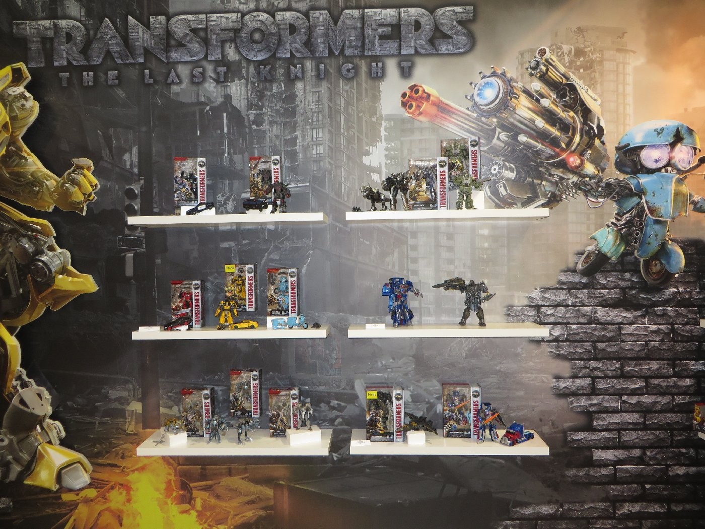 Transformers News: Pictures from the 2017 Australia Toy Fair with Transformers The Last Knight, RID and Titans Return Transformers News: Pictures from the 2017 Australia Toy Fair with Transformers The Last Knight, RID and Titans Return