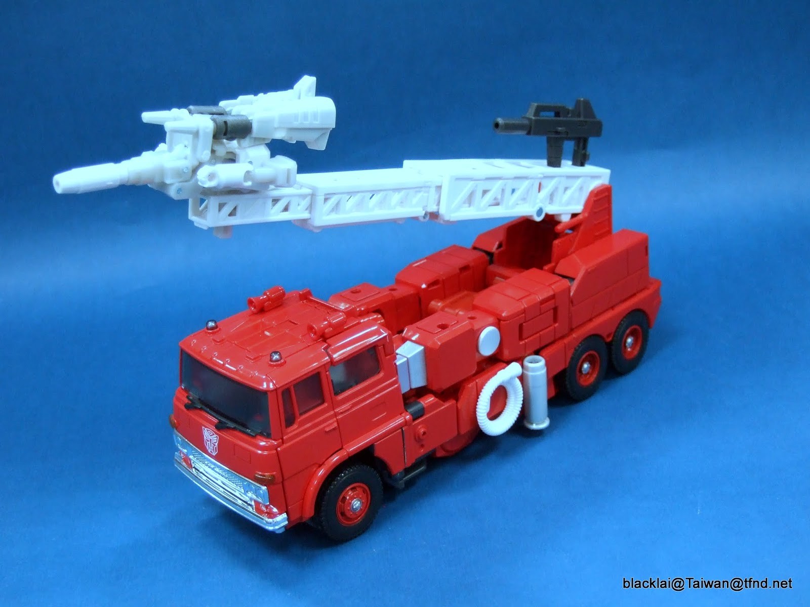 Transformers News: Prototype Images of Targetmaster Nightstick for MP-37 Masterpiece Artfire