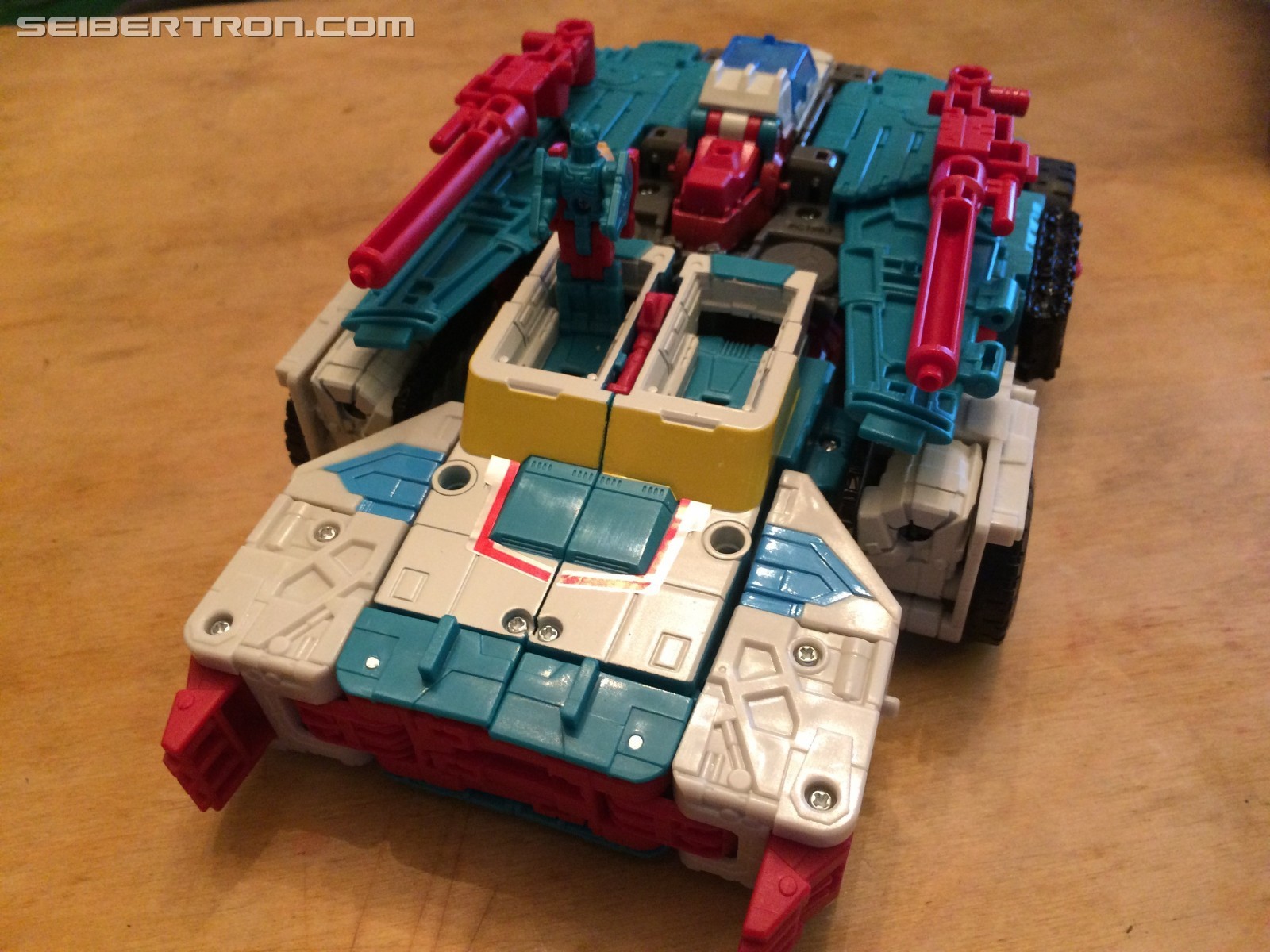Transformers News: In hand Images of Titans Return Chaos on Velocitron Set with First Look at Titan Masters