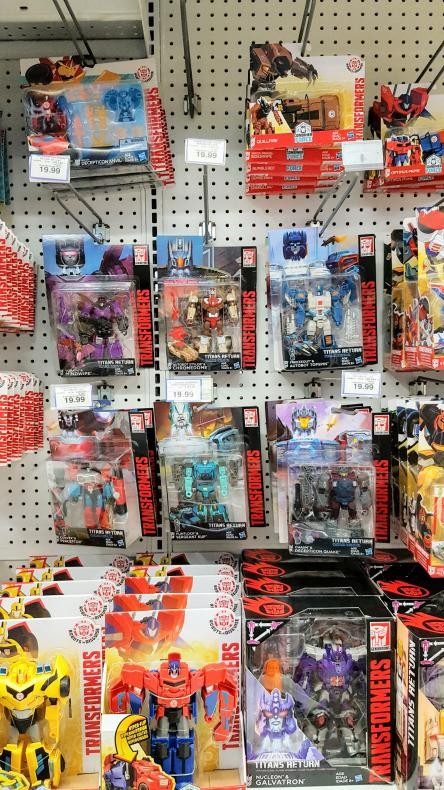 Transformers News: Titans Return Sky Shadow Available at Walmart.ca and Wave 4 Deluxes Found at Toysrus Canada Transformers News: Titans Return Sky Shadow Available at Walmart.ca and Wave 4 Deluxes Found at Toysrus Canada