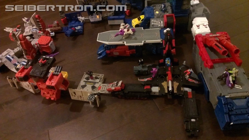 Transformers News: Images of Sky Shadow Connected With Other Titans Return Bases In Different Configurations