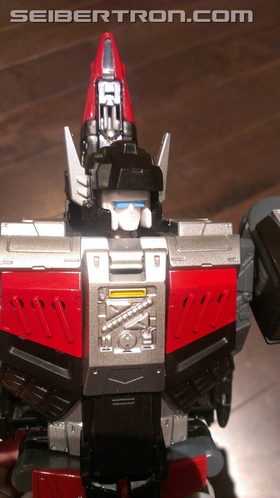 Transformers News: Images of Sky Shadow Connected With Other Titans Return Bases In Different Configurations