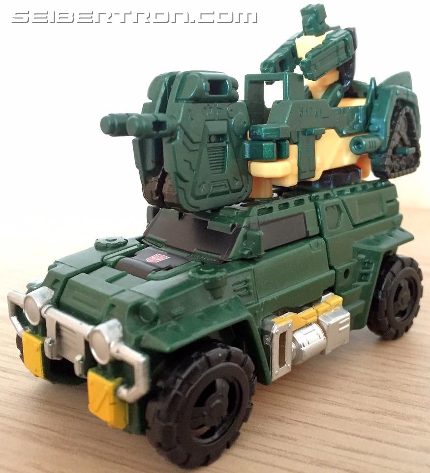 Transformers News: Images of Both Legends and Titanmaster Brawn from Titans Return Interacting Together Transformers News: Images of Both Legends and Titanmaster Brawn from Titans Return Interacting Together
