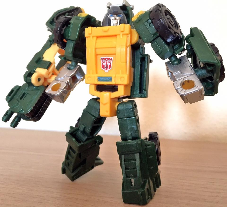 Transformers News: Images of Both Legends and Titanmaster Brawn from Titans Return Interacting Together Transformers News: Images of Both Legends and Titanmaster Brawn from Titans Return Interacting Together