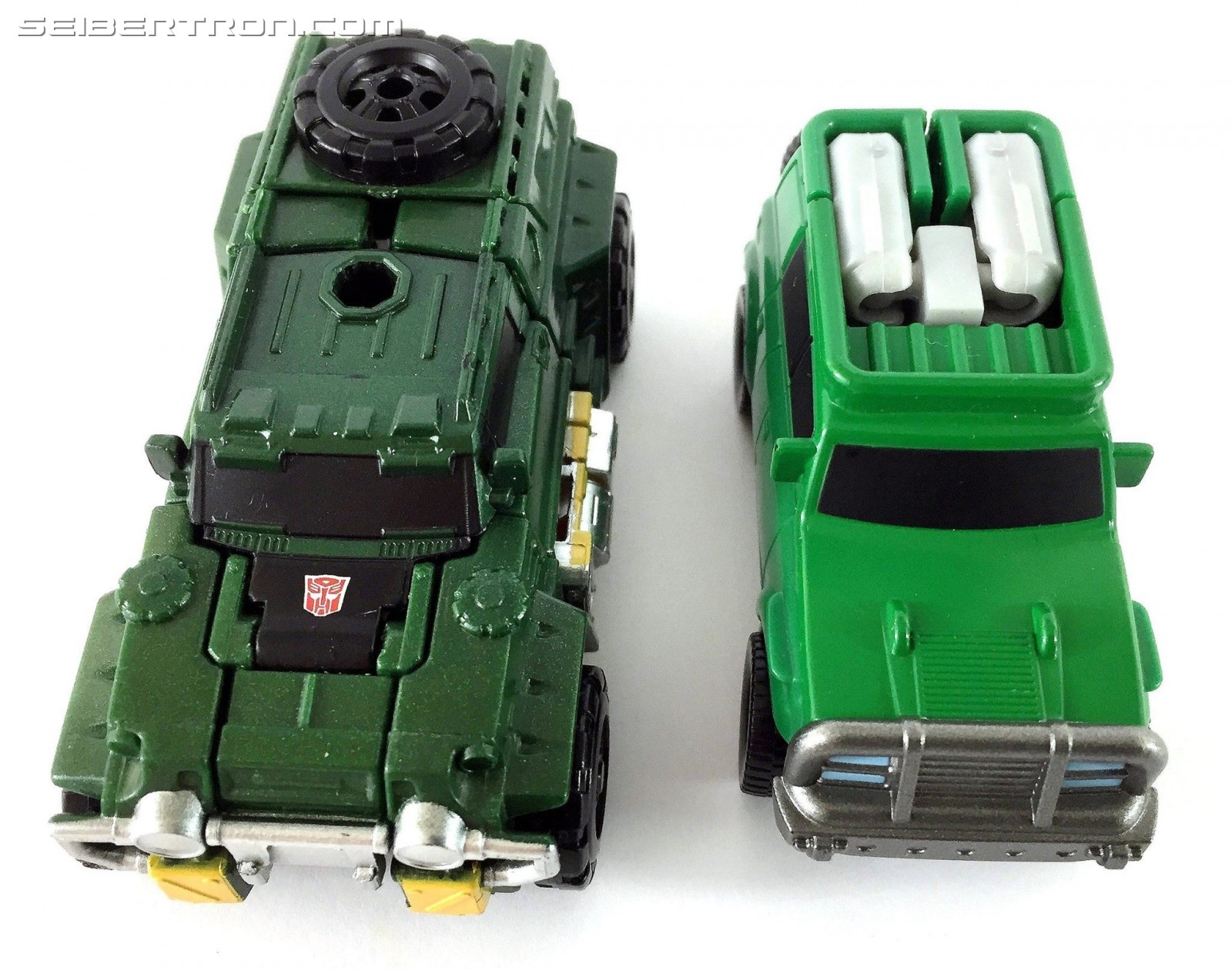 Transformers News: Images of Both Legends and Titanmaster Brawn from Titans Return Interacting Together Transformers News: Images of Both Legends and Titanmaster Brawn from Titans Return Interacting Together