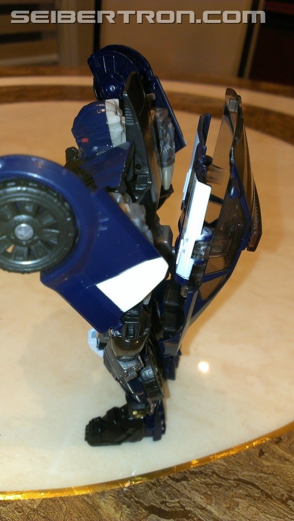Transformers News: Pictorial and Video Review for Transformers: The Last Knight Deluxe Barricade