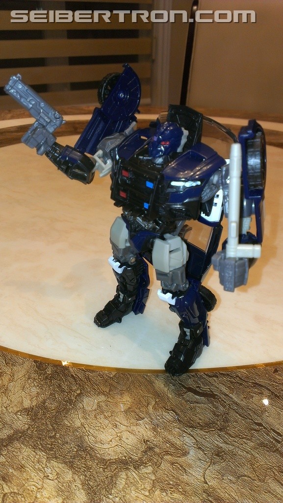 Transformers News: Pictorial and Video Review for Transformers: The Last Knight Deluxe Barricade