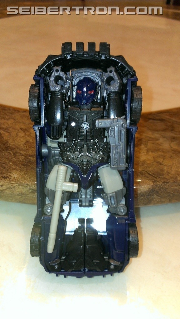 Transformers News: Pictorial and Video Review for Transformers: The Last Knight Deluxe Barricade