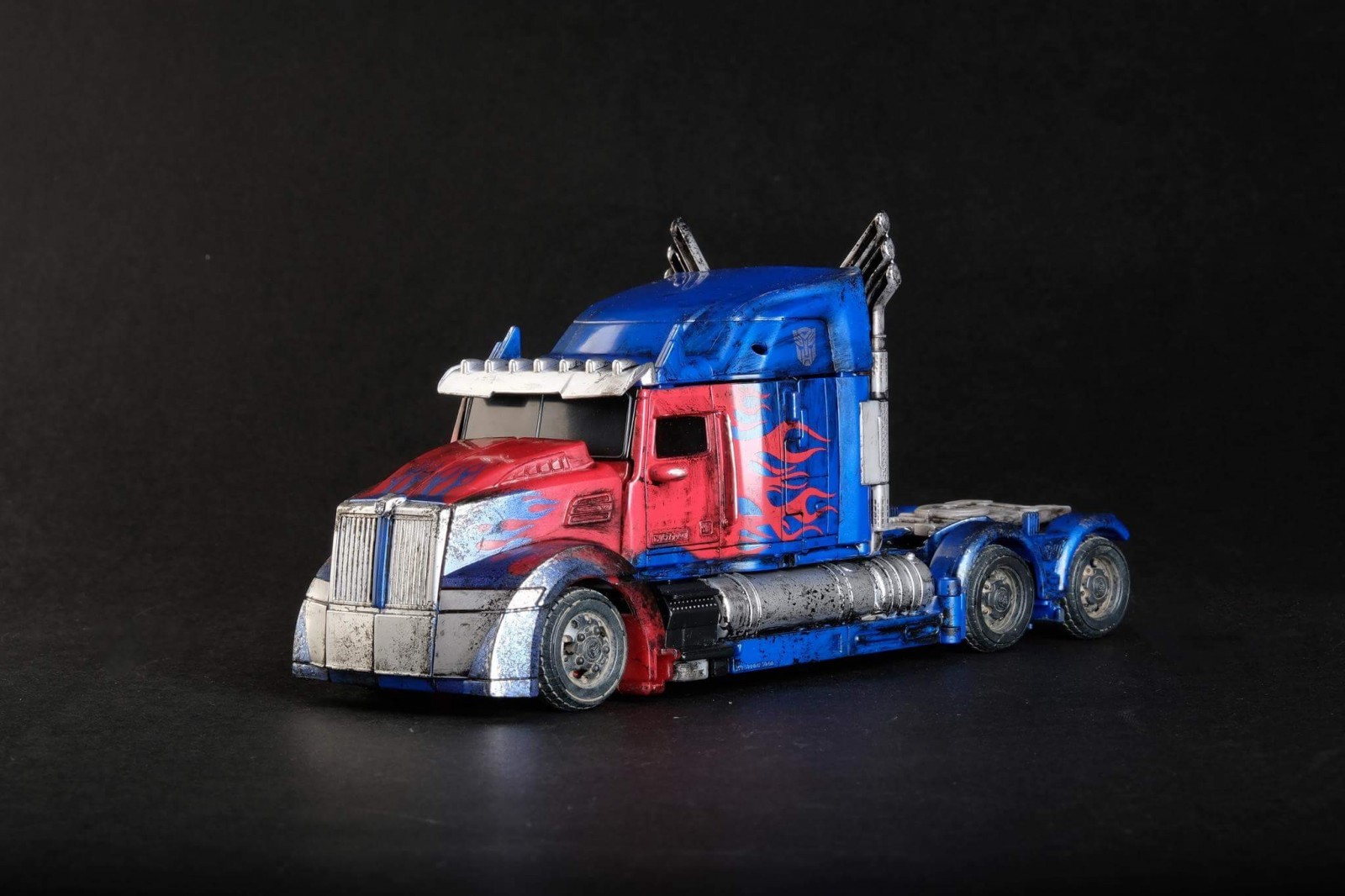 Transformers News: Re: Transformers: The Last Knight Toys Discussion Thread Transformers News: Re: Transformers: The Last Knight Toys Discussion Thread
