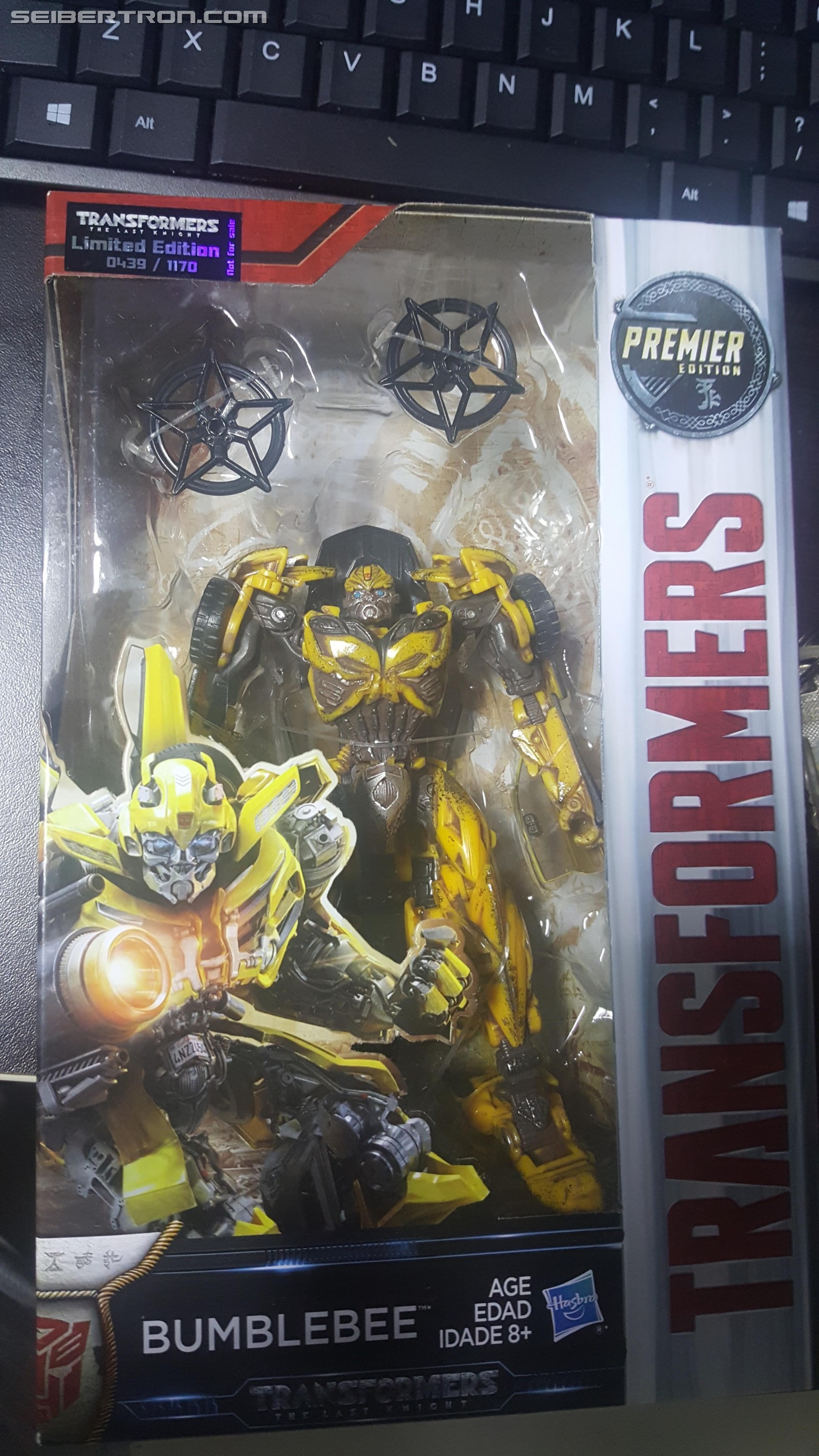 Transformers News: New Image of Limited Edition Battle Damage Bumblebee from Hasbro Singapore Midnight Madness Event Transformers News: New Image of Limited Edition Battle Damage Bumblebee from Hasbro Singapore Midnight Madness Event