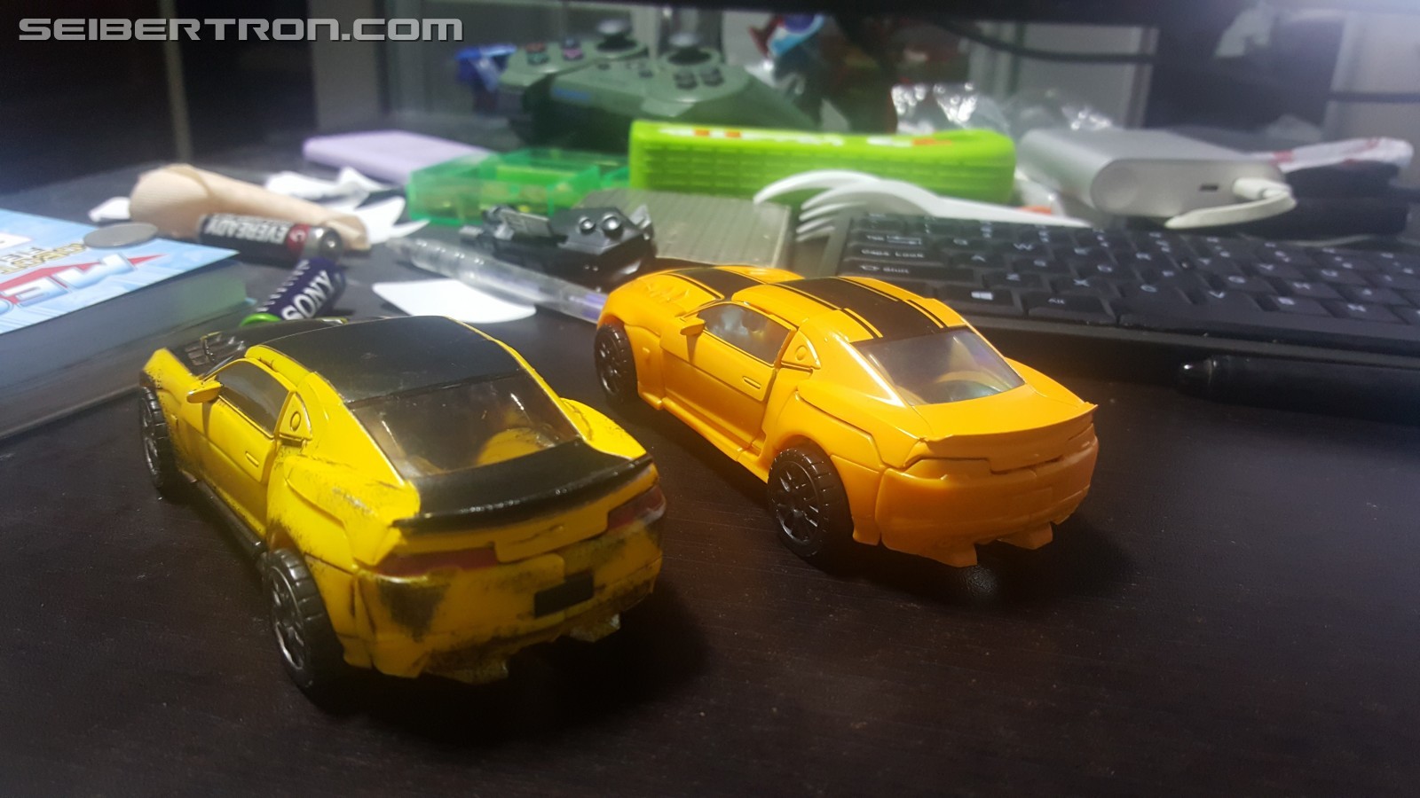 Transformers News: New Image of Limited Edition Battle Damage Bumblebee from Hasbro Singapore Midnight Madness Event Transformers News: New Image of Limited Edition Battle Damage Bumblebee from Hasbro Singapore Midnight Madness Event