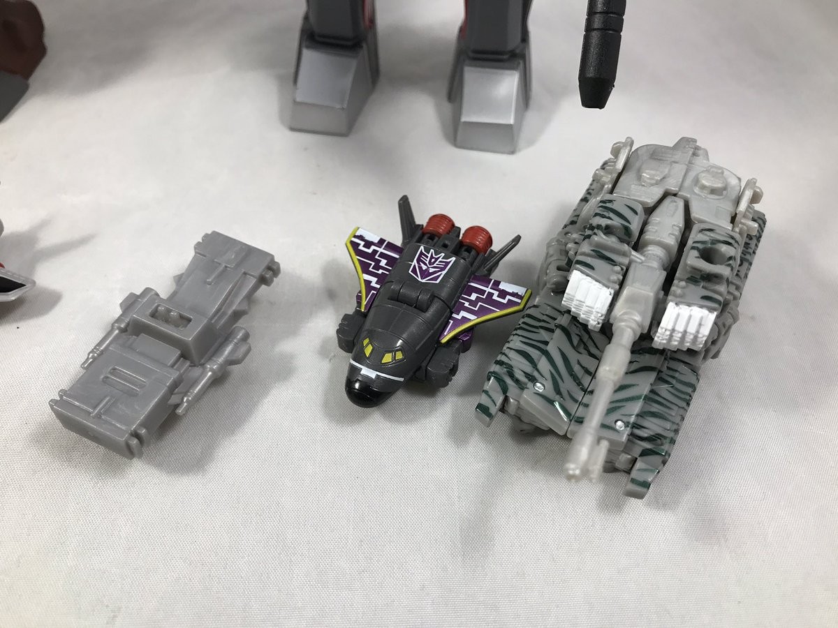 Transformers News: New In-Hand Images of Transformers Subscription Service Double Pretenders Optimus Prime and Megatron