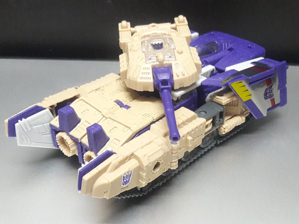 Transformers News: In-Hand Images of Transformers Titans Return Octone, Blitzwing, Titan Master Ramhorn