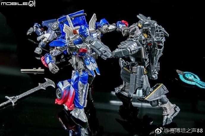 Transformers News: New In Hand Images of Voyager Megatron from Transformers: The Last Knight Transformers News: New In Hand Images of Voyager Megatron from Transformers: The Last Knight
