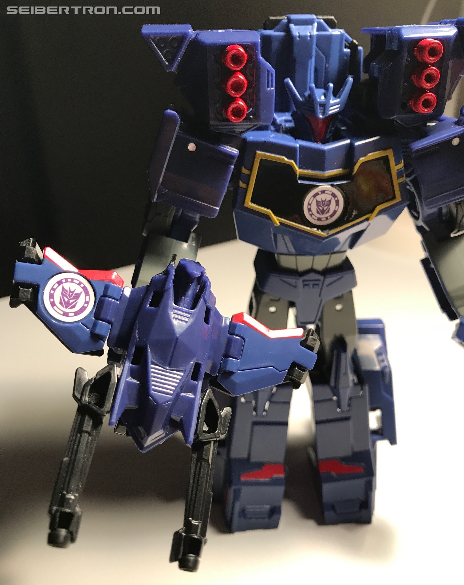 Transformers News: Pictorial Review of Transformers: Robots in Disguise Combiner Force Activator Soundwave