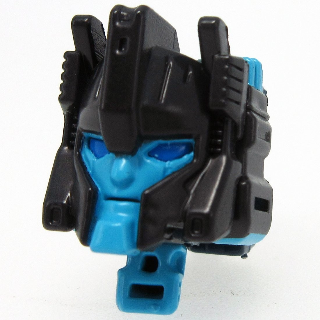 Transformers News: Larger Images and Comparisons of Takara Transformers Legends Kickback, Brawn and Triggerhappy