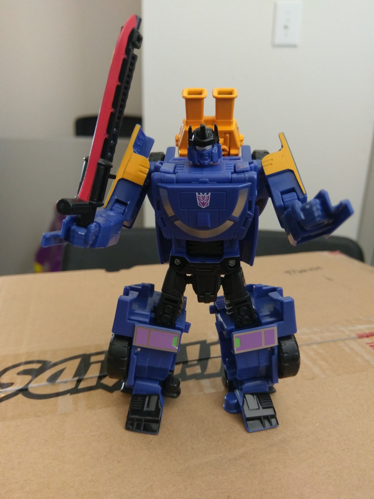Transformers News: In hand Images of TFSS Shattered Glass Starscream, Toxitron and Counterpunch